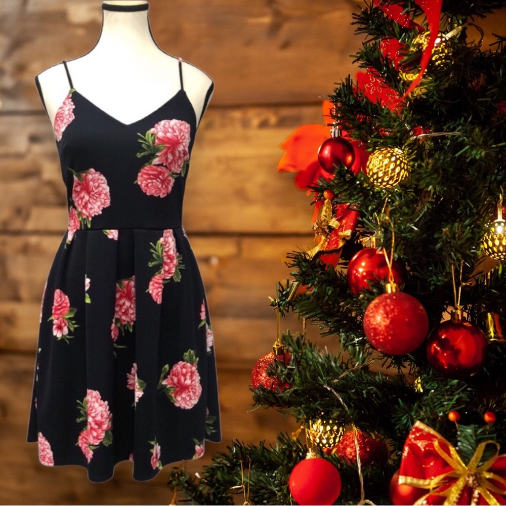 Floral Red Black Dress - Picture 2 of 8
